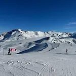 Typique Du Valais,maison Bio Et Bien-etre! דירה *